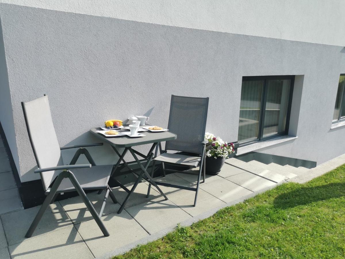 Appartement Falkner Manuel Нийдертай Екстериор снимка